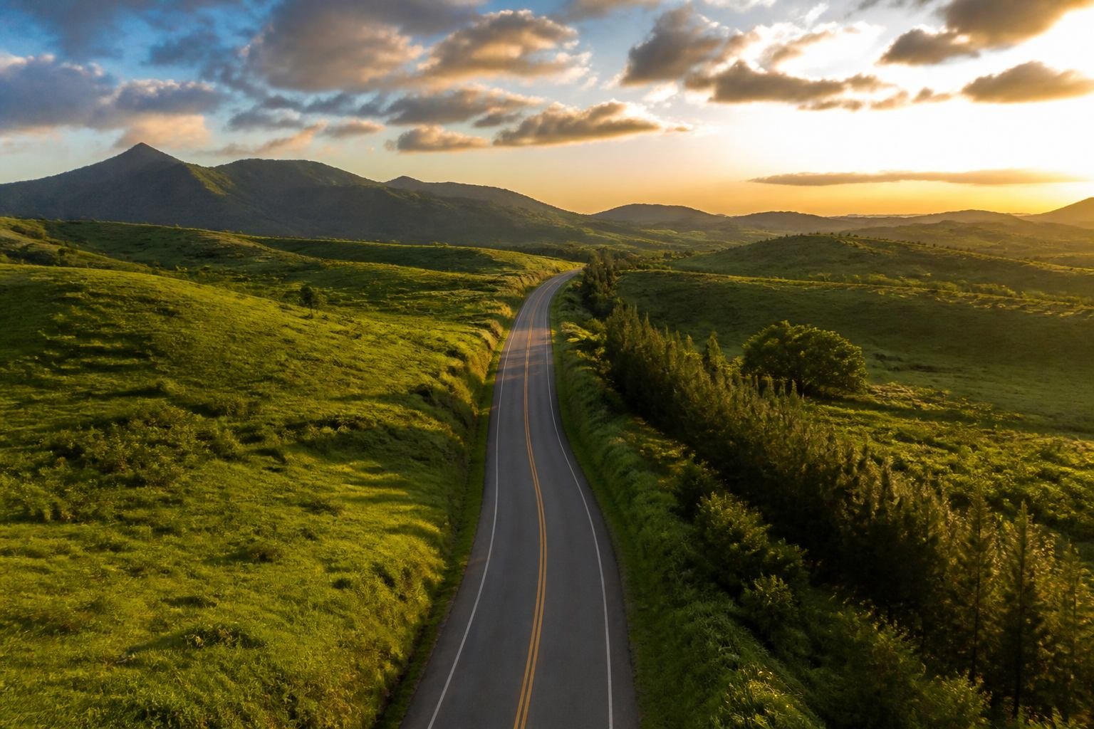 Estrada ao entardecer